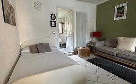La Tana Guest House